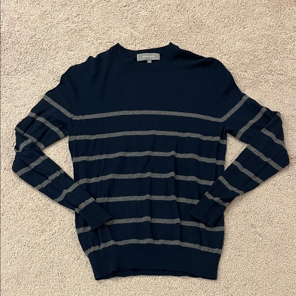 Neiman Marcus Men's Dark Blue and Gray Crewneck Sweater